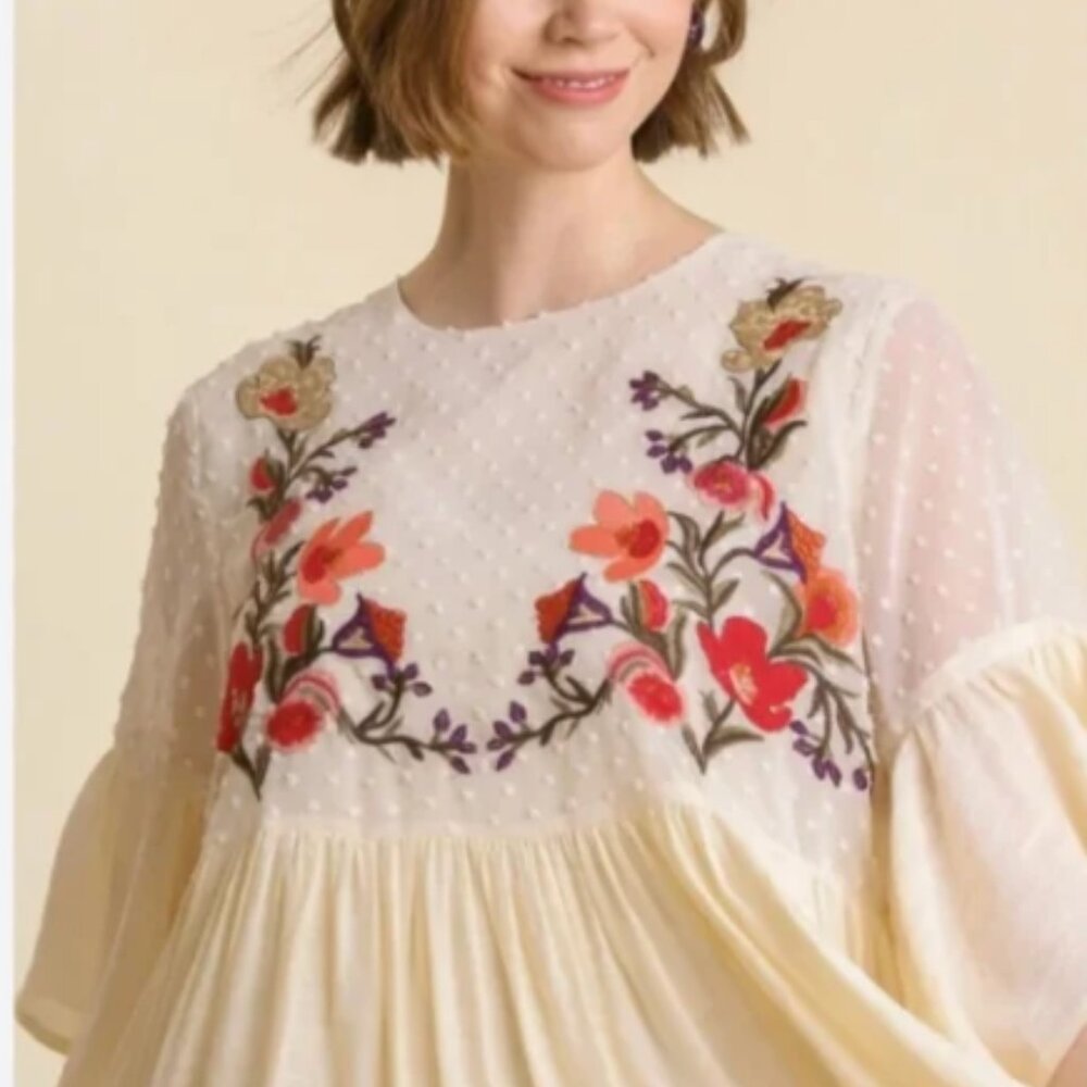 UMGEE Cream Floral Embroidered Babydoll Dress Fluted Sleeves Lined Size M - Picture 2 of 9